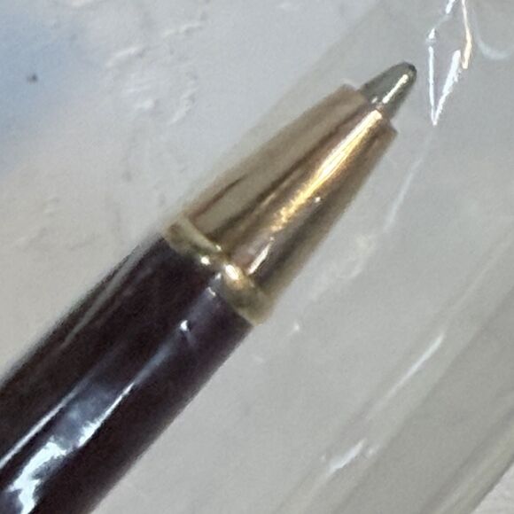 Waterman Matte Burgundy Twist Ball Point Pen - Picture 8 of 16